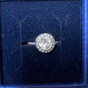 Swarovski crystal ring size 55 (7 in US)